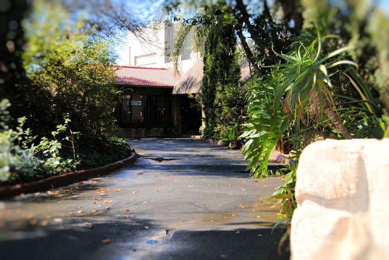 Castle Lodge Boksburg Extérieur photo
