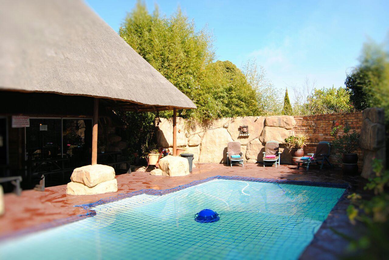 Castle Lodge Boksburg Extérieur photo